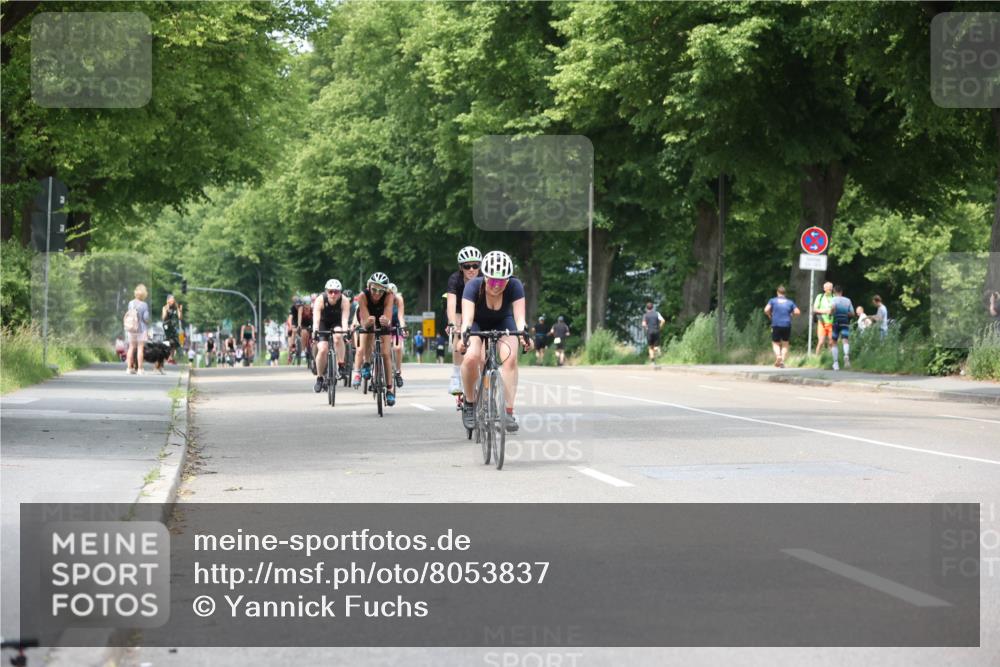 15.06.2025 - 7 Türme Triathlon Yannick Fuchs http://msf.ph/oto/8053837 15.06.2025 13:46:45 Radfahren  meine-sportfotos.de