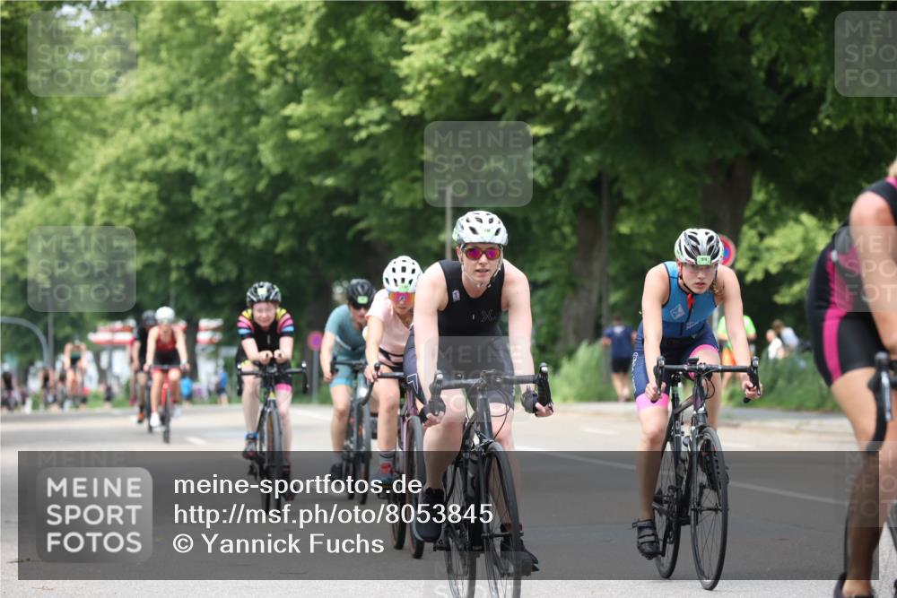 15.06.2025 - 7 Türme Triathlon Yannick Fuchs http://msf.ph/oto/8053845 15.06.2025 13:46:48 Radfahren  meine-sportfotos.de