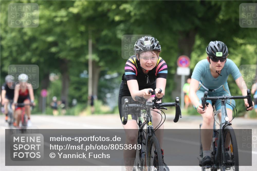 15.06.2025 - 7 Türme Triathlon Yannick Fuchs http://msf.ph/oto/8053849 15.06.2025 13:46:49 Radfahren  meine-sportfotos.de