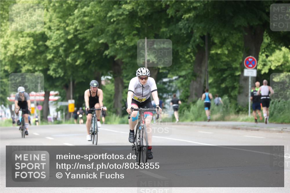 15.06.2025 - 7 Türme Triathlon Yannick Fuchs http://msf.ph/oto/8053855 15.06.2025 13:46:57 Radfahren 929 meine-sportfotos.de