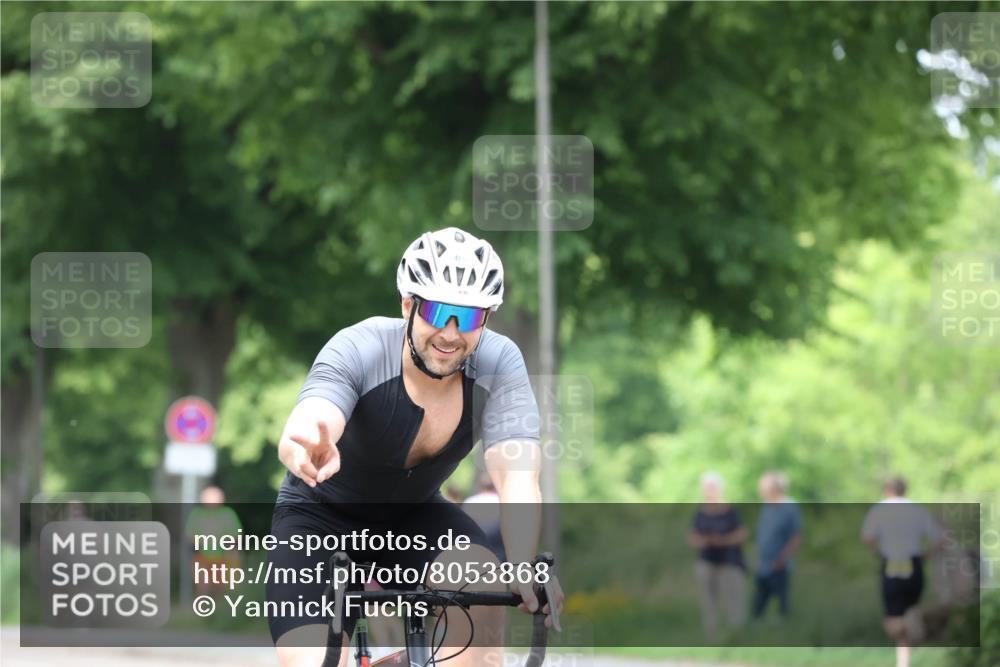 15.06.2025 - 7 Türme Triathlon Yannick Fuchs http://msf.ph/oto/8053868 15.06.2025 13:47:02 Radfahren  meine-sportfotos.de