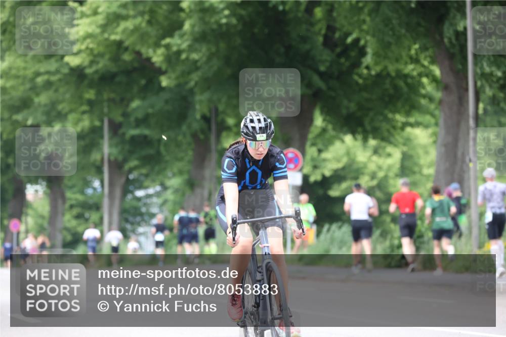 15.06.2025 - 7 Türme Triathlon Yannick Fuchs http://msf.ph/oto/8053883 15.06.2025 13:47:22 Radfahren  meine-sportfotos.de