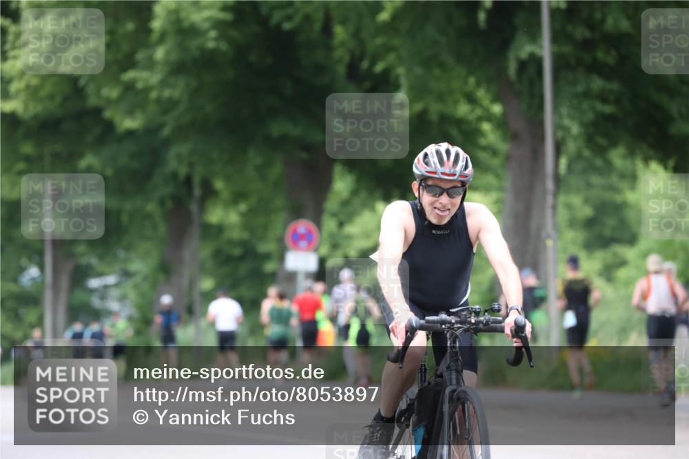 15.06.2025 - 7 Türme Triathlon Yannick Fuchs http://msf.ph/oto/8053897 15.06.2025 13:47:27 Radfahren  meine-sportfotos.de