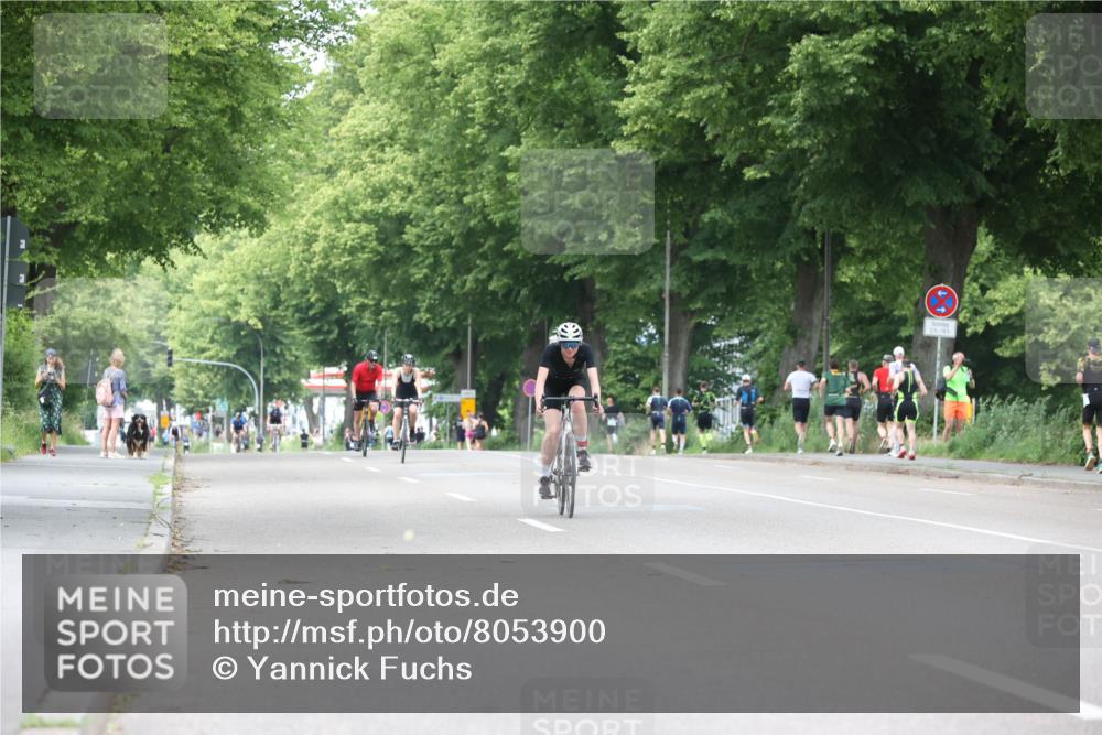 15.06.2025 - 7 Türme Triathlon Yannick Fuchs http://msf.ph/oto/8053900 15.06.2025 13:47:29 Radfahren  meine-sportfotos.de