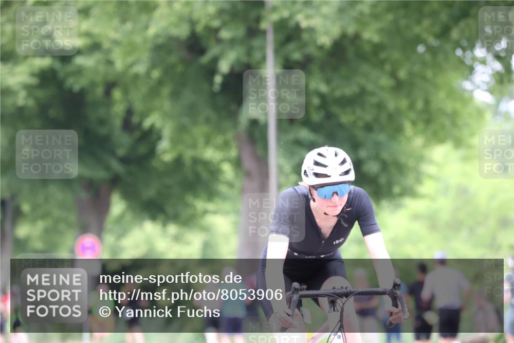 15.06.2025 - 7 Türme Triathlon Yannick Fuchs http://msf.ph/oto/8053906 15.06.2025 13:47:32 Radfahren  meine-sportfotos.de