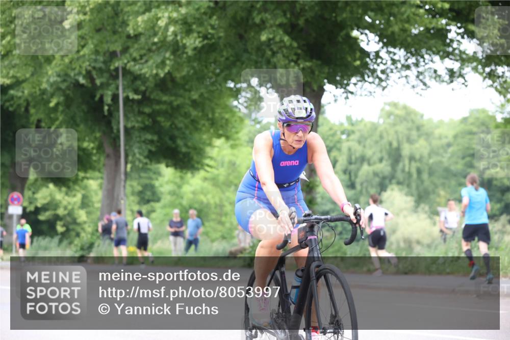 15.06.2025 - 7 Türme Triathlon Yannick Fuchs http://msf.ph/oto/8053997 15.06.2025 13:48:18 Radfahren  meine-sportfotos.de