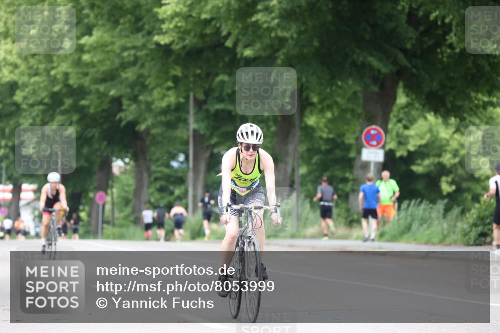 15.06.2025 - 7 Türme Triathlon Yannick Fuchs http://msf.ph/oto/8053999 15.06.2025 13:48:19 Radfahren  meine-sportfotos.de