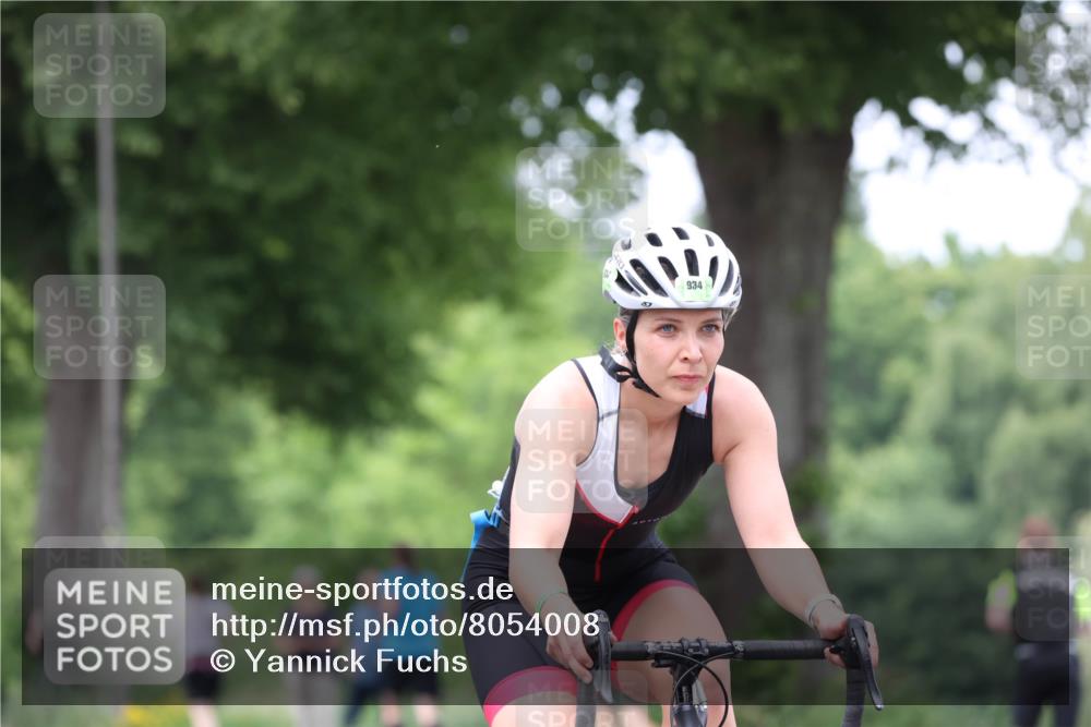15.06.2025 - 7 Türme Triathlon Yannick Fuchs http://msf.ph/oto/8054008 15.06.2025 13:48:23 Radfahren 934 meine-sportfotos.de