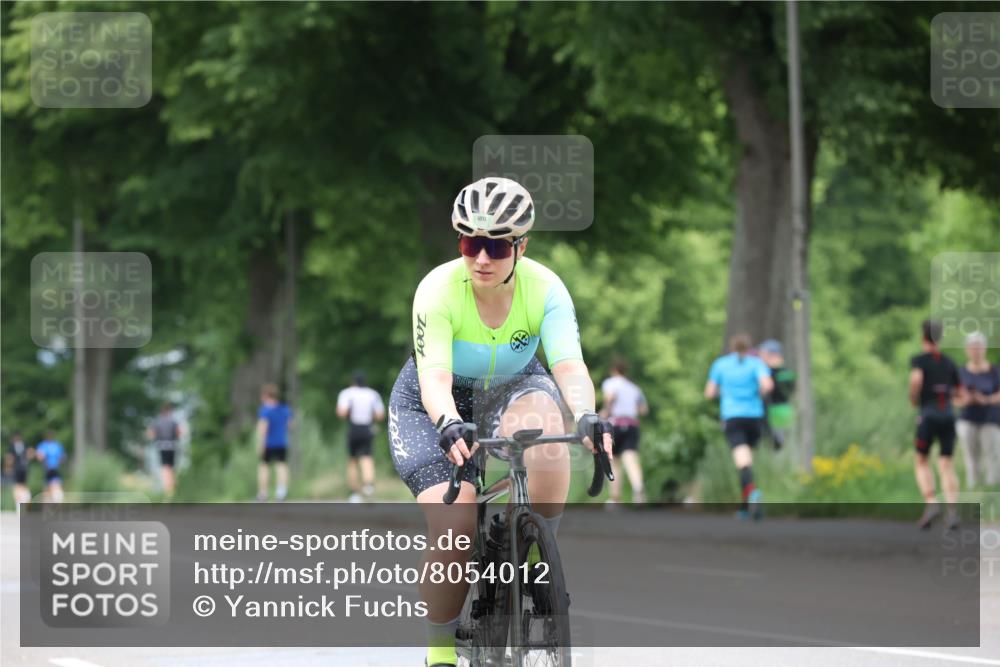 15.06.2025 - 7 Türme Triathlon Yannick Fuchs http://msf.ph/oto/8054012 15.06.2025 13:48:26 Radfahren 1017 meine-sportfotos.de