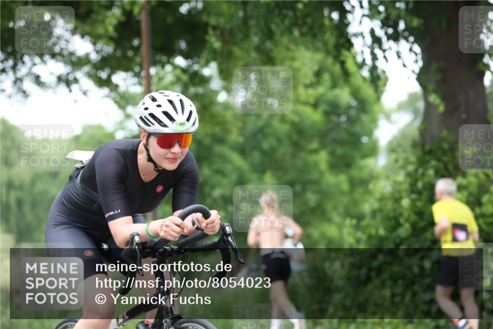 15.06.2025 - 7 Türme Triathlon Yannick Fuchs http://msf.ph/oto/8054023 15.06.2025 13:48:32 Radfahren 1039 meine-sportfotos.de