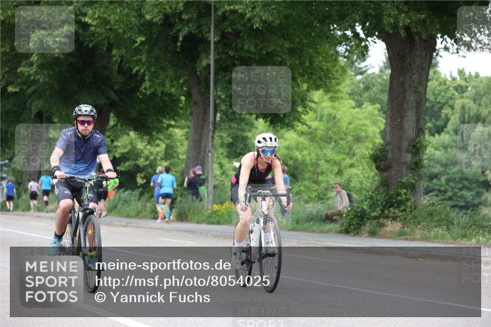 15.06.2025 - 7 Türme Triathlon Yannick Fuchs http://msf.ph/oto/8054025 15.06.2025 13:48:34 Radfahren  meine-sportfotos.de