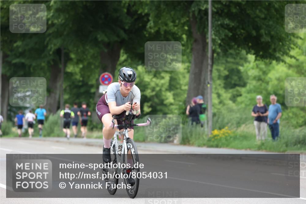 15.06.2025 - 7 Türme Triathlon Yannick Fuchs http://msf.ph/oto/8054031 15.06.2025 13:48:37 Radfahren  meine-sportfotos.de