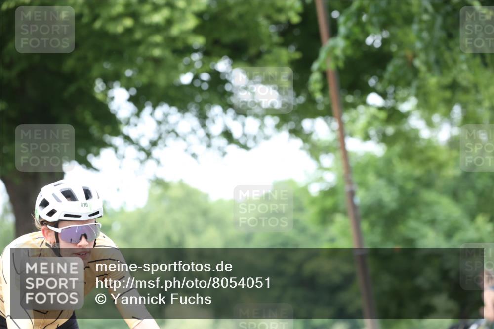 15.06.2025 - 7 Türme Triathlon Yannick Fuchs http://msf.ph/oto/8054051 15.06.2025 13:48:45 Radfahren 810 meine-sportfotos.de
