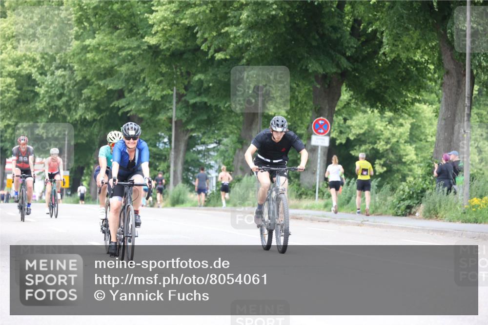 15.06.2025 - 7 Türme Triathlon Yannick Fuchs http://msf.ph/oto/8054061 15.06.2025 13:48:51 Radfahren  meine-sportfotos.de