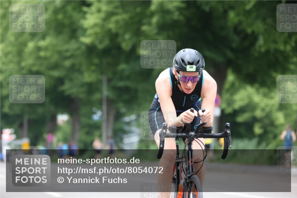 15.06.2025 - 7 Türme Triathlon Yannick Fuchs http://msf.ph/oto/8054072 15.06.2025 13:48:56 Radfahren 428 meine-sportfotos.de