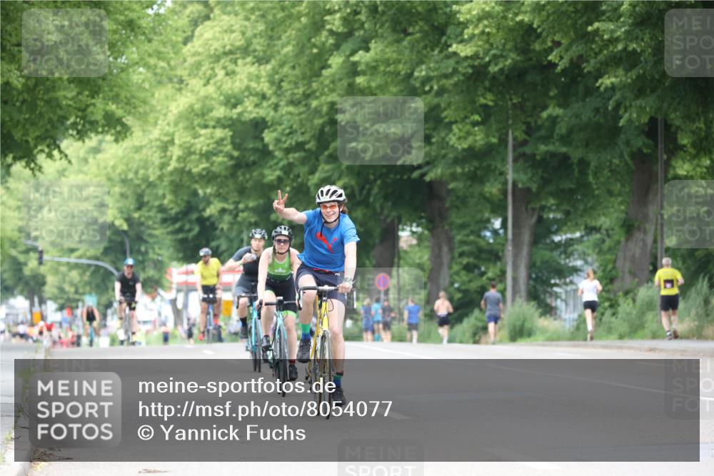 15.06.2025 - 7 Türme Triathlon Yannick Fuchs http://msf.ph/oto/8054077 15.06.2025 13:48:59 Radfahren  meine-sportfotos.de