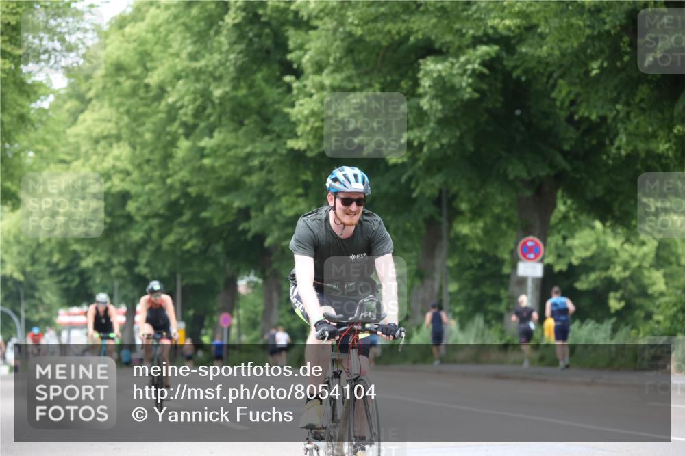 15.06.2025 - 7 Türme Triathlon Yannick Fuchs http://msf.ph/oto/8054104 15.06.2025 13:49:08 Radfahren  meine-sportfotos.de