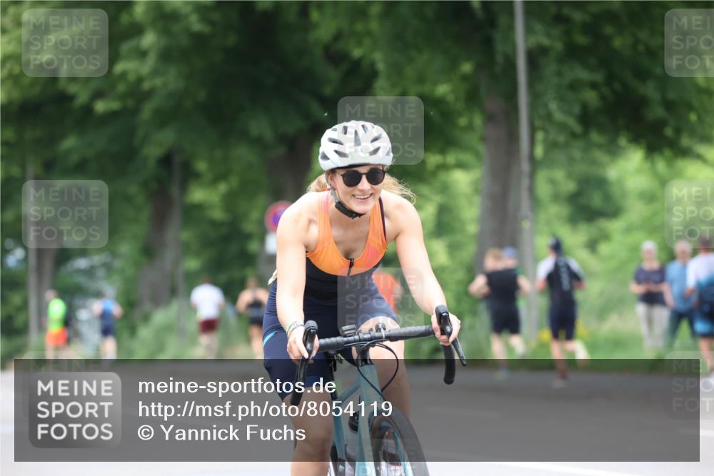 15.06.2025 - 7 Türme Triathlon Yannick Fuchs http://msf.ph/oto/8054119 15.06.2025 13:49:18 Radfahren  meine-sportfotos.de
