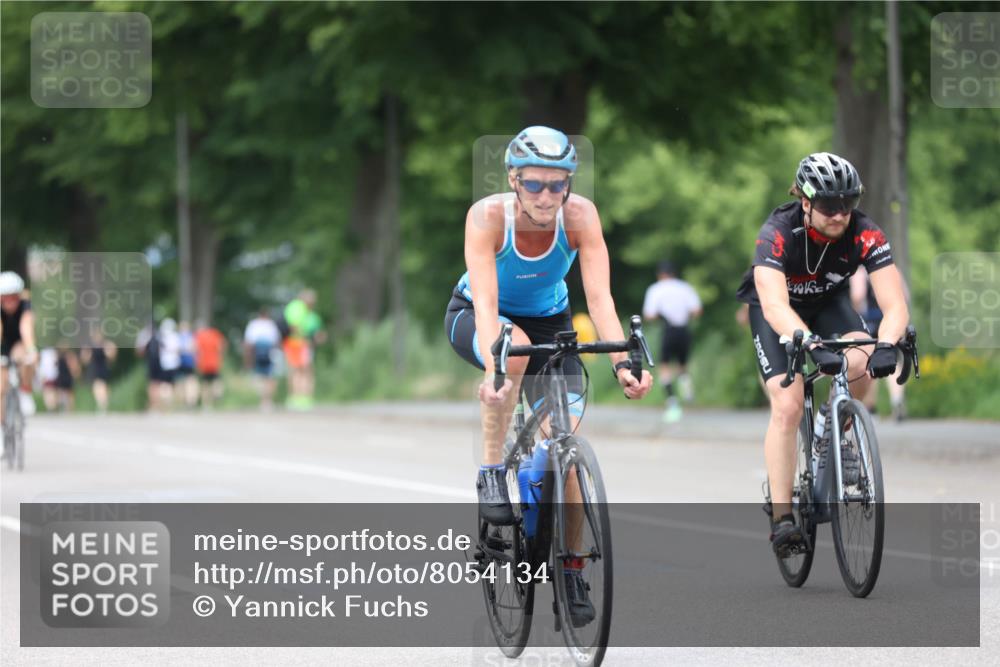 15.06.2025 - 7 Türme Triathlon Yannick Fuchs http://msf.ph/oto/8054134 15.06.2025 13:49:36 Radfahren 9102 meine-sportfotos.de
