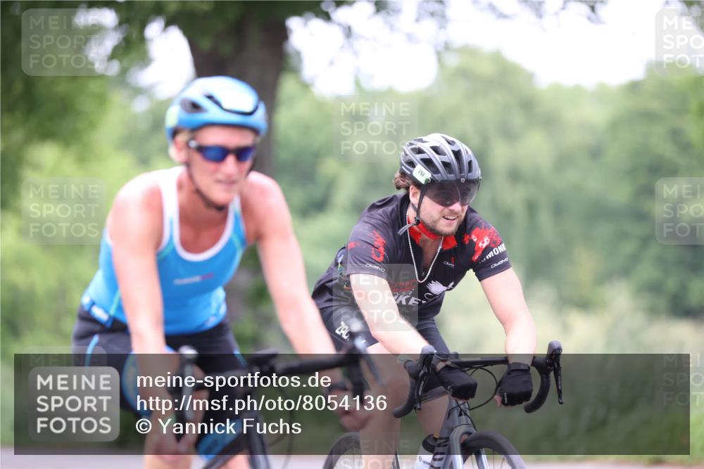 15.06.2025 - 7 Türme Triathlon Yannick Fuchs http://msf.ph/oto/8054136 15.06.2025 13:49:36 Radfahren 297 meine-sportfotos.de