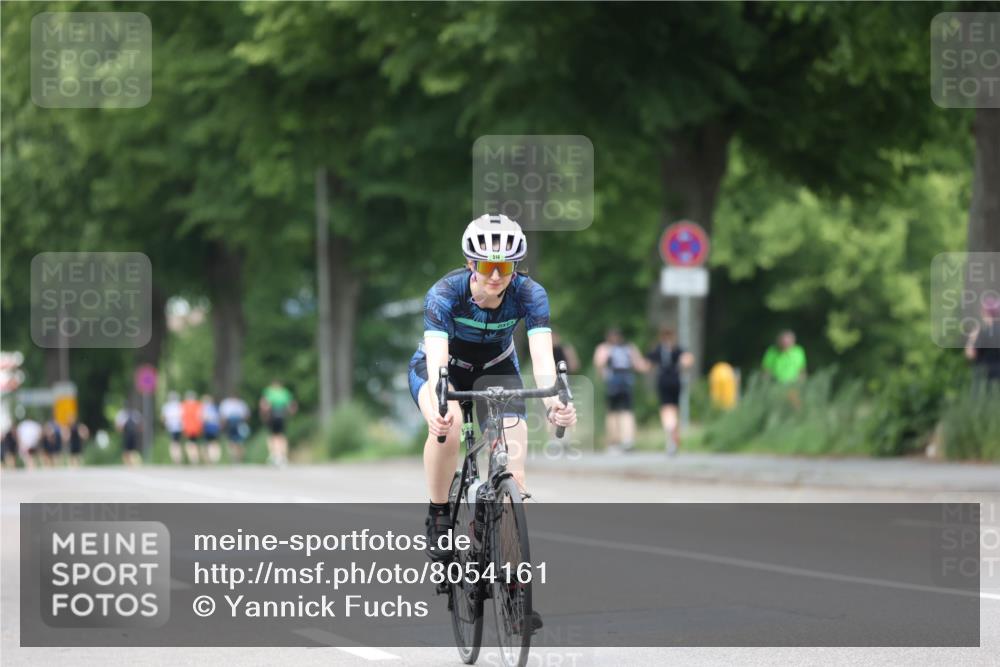 15.06.2025 - 7 Türme Triathlon Yannick Fuchs http://msf.ph/oto/8054161 15.06.2025 13:49:45 Radfahren  meine-sportfotos.de