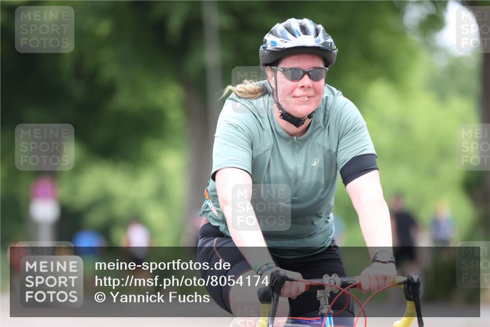 15.06.2025 - 7 Türme Triathlon Yannick Fuchs http://msf.ph/oto/8054174 15.06.2025 13:49:58 Radfahren  meine-sportfotos.de
