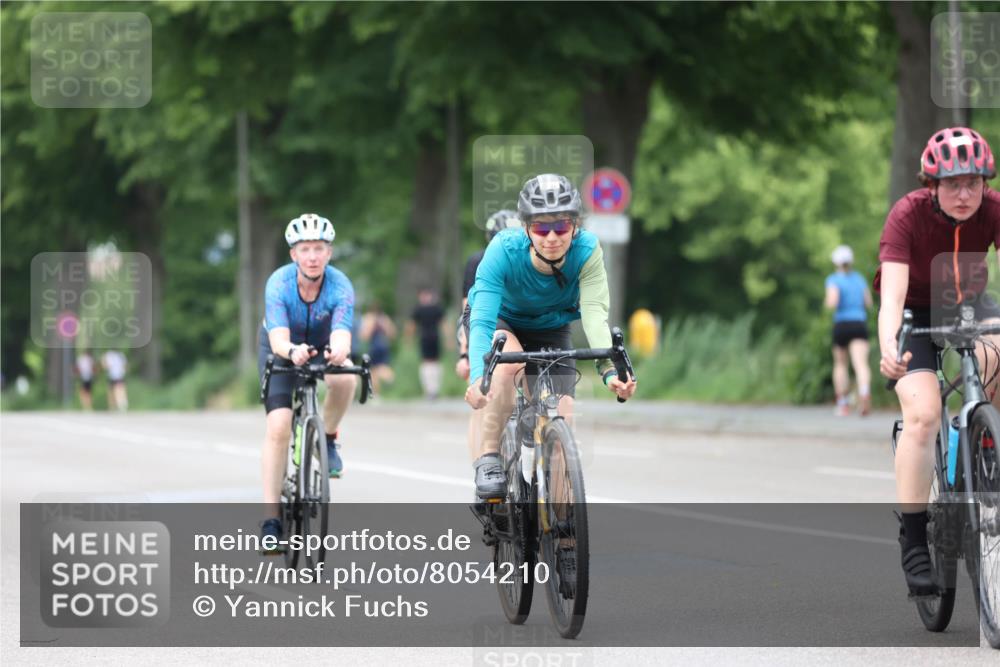15.06.2025 - 7 Türme Triathlon Yannick Fuchs http://msf.ph/oto/8054210 15.06.2025 13:50:26 Radfahren  meine-sportfotos.de