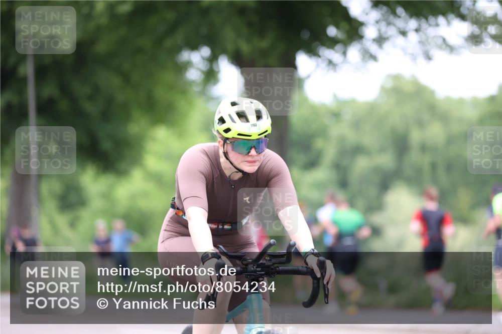 15.06.2025 - 7 Türme Triathlon Yannick Fuchs http://msf.ph/oto/8054234 15.06.2025 13:50:39 Radfahren 1163 meine-sportfotos.de
