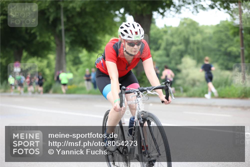 15.06.2025 - 7 Türme Triathlon Yannick Fuchs http://msf.ph/oto/8054273 15.06.2025 13:50:51 Radfahren 911 meine-sportfotos.de