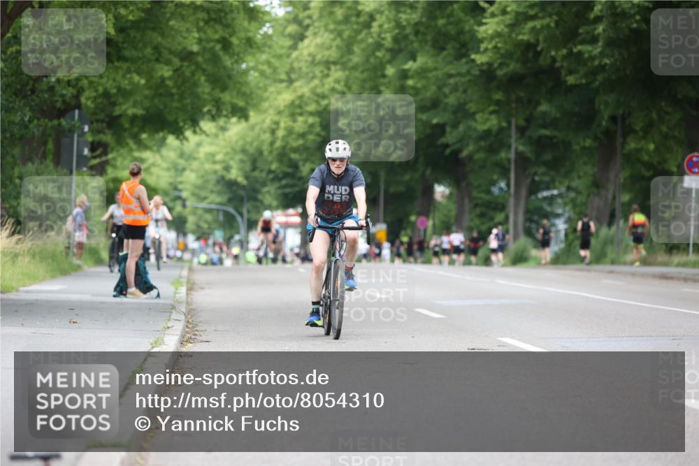 15.06.2025 - 7 Türme Triathlon Yannick Fuchs http://msf.ph/oto/8054310 15.06.2025 13:51:41 Radfahren  meine-sportfotos.de