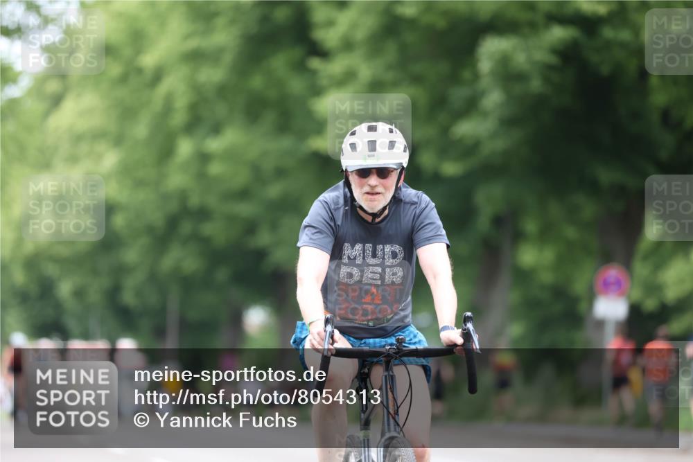 15.06.2025 - 7 Türme Triathlon Yannick Fuchs http://msf.ph/oto/8054313 15.06.2025 13:51:42 Radfahren  meine-sportfotos.de