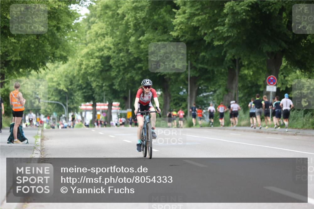 15.06.2025 - 7 Türme Triathlon Yannick Fuchs http://msf.ph/oto/8054333 15.06.2025 13:51:54 Radfahren  meine-sportfotos.de