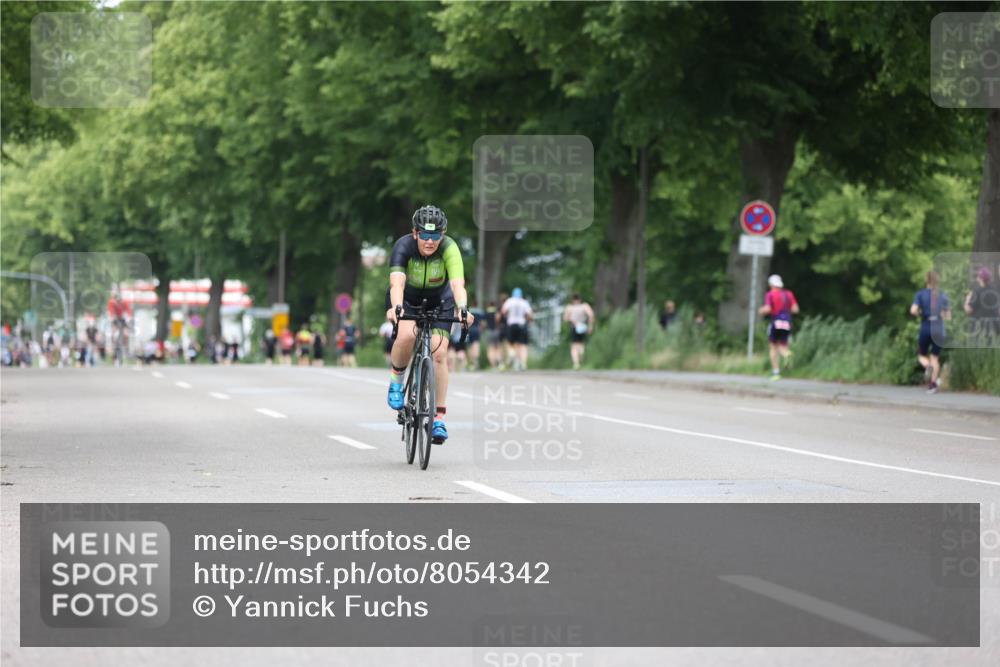 15.06.2025 - 7 Türme Triathlon Yannick Fuchs http://msf.ph/oto/8054342 15.06.2025 13:52:05 Radfahren  meine-sportfotos.de