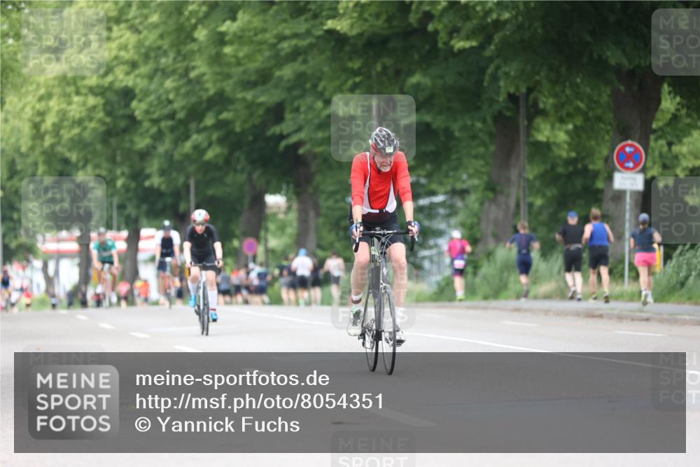 15.06.2025 - 7 Türme Triathlon Yannick Fuchs http://msf.ph/oto/8054351 15.06.2025 13:52:14 Radfahren  meine-sportfotos.de