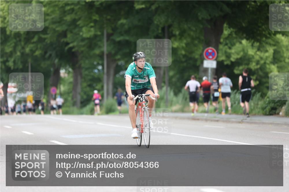 15.06.2025 - 7 Türme Triathlon Yannick Fuchs http://msf.ph/oto/8054366 15.06.2025 13:52:21 Radfahren  meine-sportfotos.de