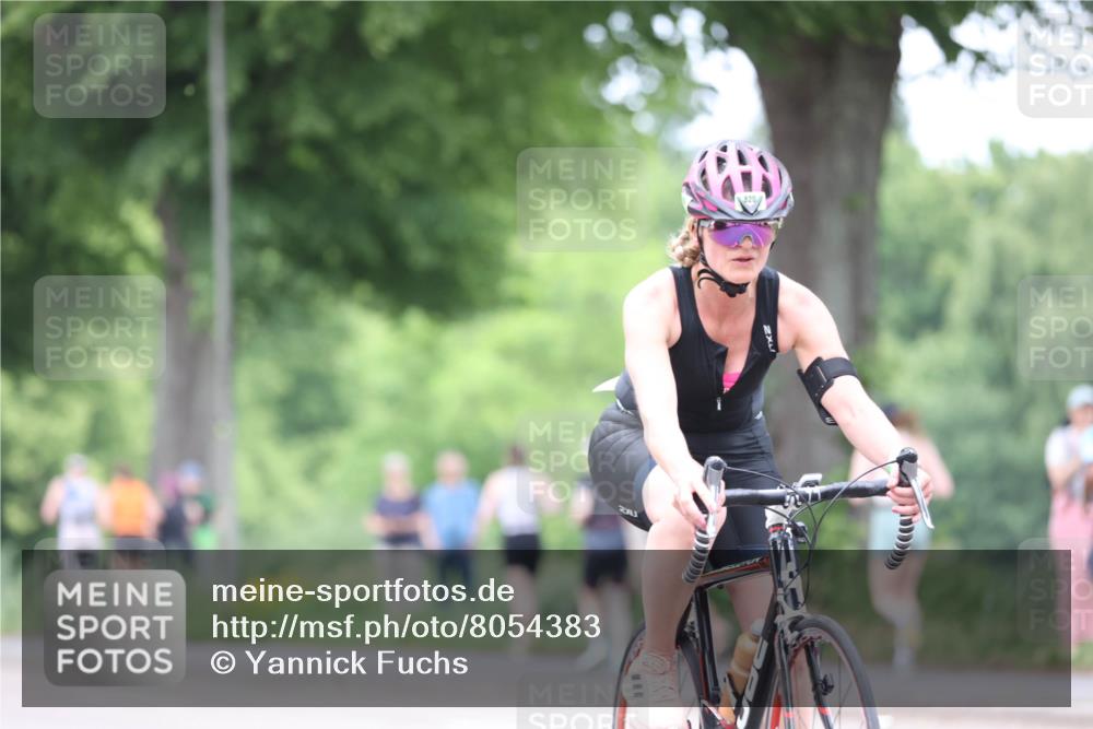 15.06.2025 - 7 Türme Triathlon Yannick Fuchs http://msf.ph/oto/8054383 15.06.2025 13:52:28 Radfahren  meine-sportfotos.de