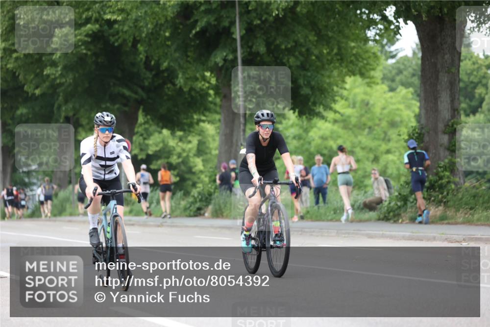 15.06.2025 - 7 Türme Triathlon Yannick Fuchs http://msf.ph/oto/8054392 15.06.2025 13:52:31 Radfahren  meine-sportfotos.de