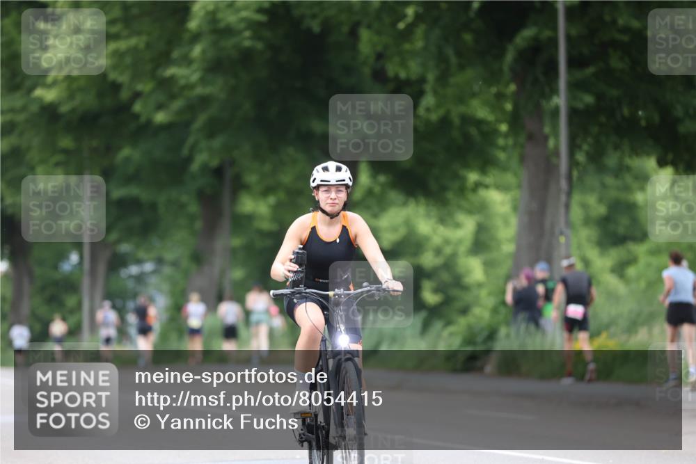 15.06.2025 - 7 Türme Triathlon Yannick Fuchs http://msf.ph/oto/8054415 15.06.2025 13:52:45 Radfahren  meine-sportfotos.de