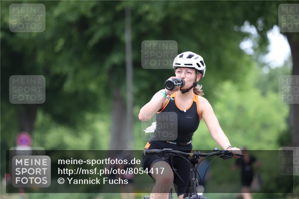 15.06.2025 - 7 Türme Triathlon Yannick Fuchs http://msf.ph/oto/8054417 15.06.2025 13:52:45 Radfahren  meine-sportfotos.de