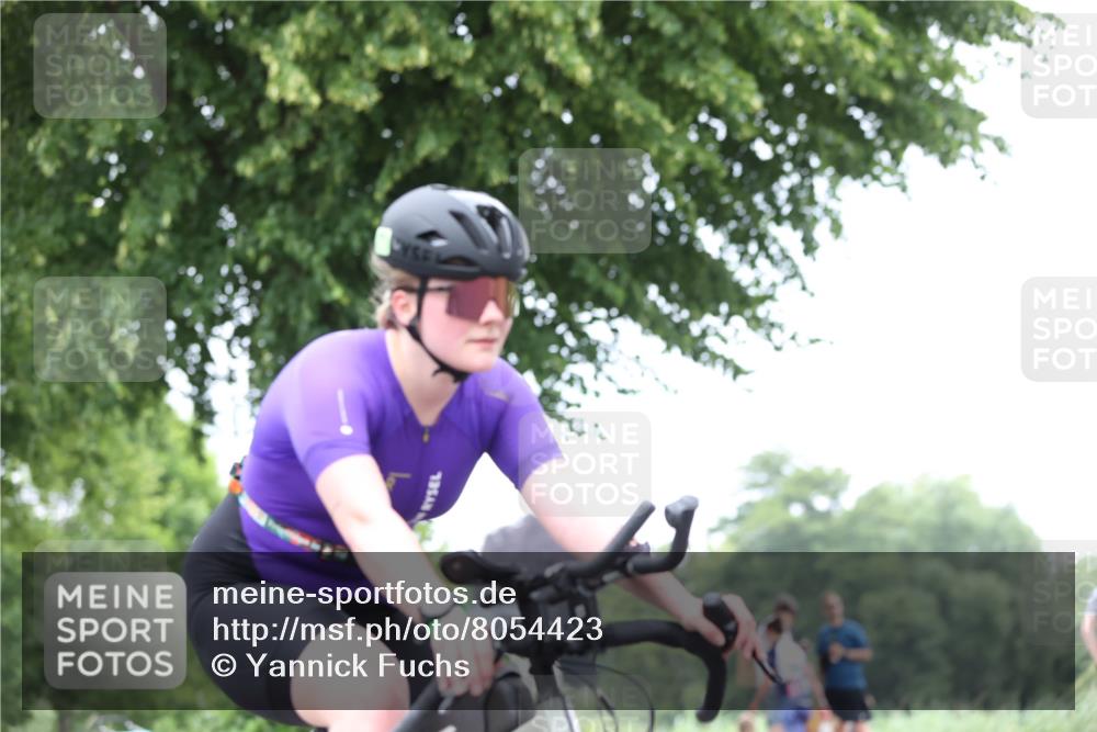 15.06.2025 - 7 Türme Triathlon Yannick Fuchs http://msf.ph/oto/8054423 15.06.2025 13:52:53 Radfahren  meine-sportfotos.de