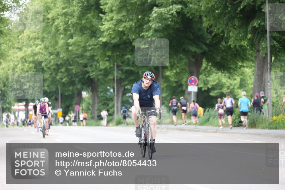15.06.2025 - 7 Türme Triathlon Yannick Fuchs http://msf.ph/oto/8054433 15.06.2025 13:52:59 Radfahren  meine-sportfotos.de