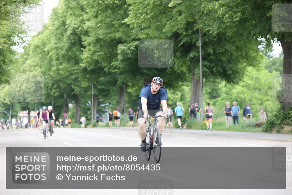 15.06.2025 - 7 Türme Triathlon Yannick Fuchs http://msf.ph/oto/8054435 15.06.2025 13:53:00 Radfahren  meine-sportfotos.de