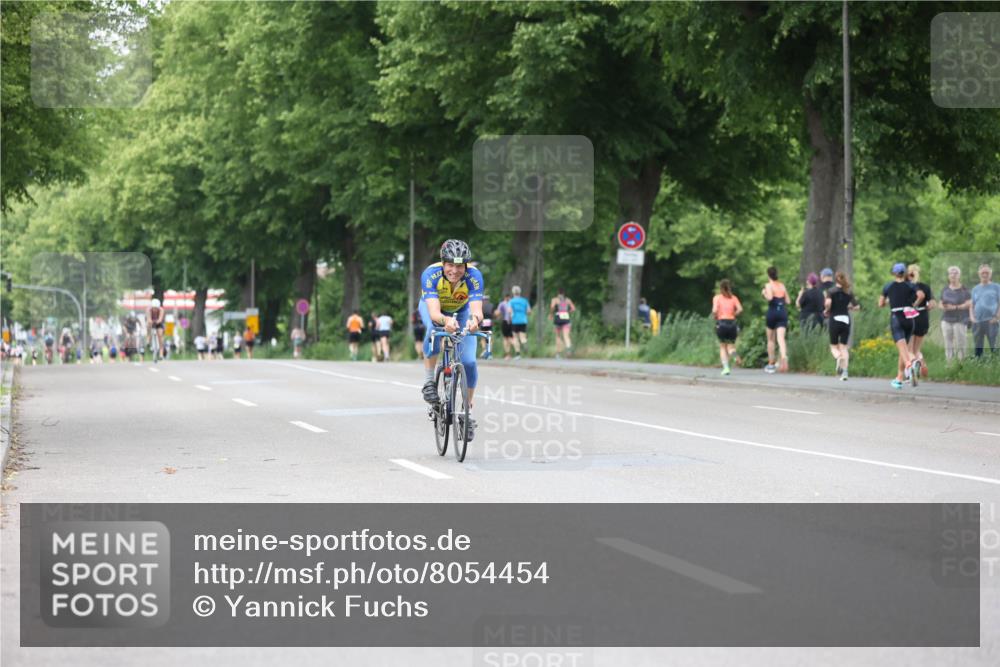 15.06.2025 - 7 Türme Triathlon Yannick Fuchs http://msf.ph/oto/8054454 15.06.2025 13:53:09 Radfahren  meine-sportfotos.de