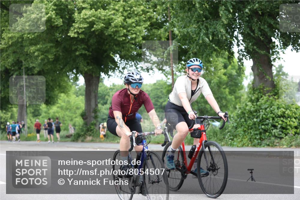 15.06.2025 - 7 Türme Triathlon Yannick Fuchs http://msf.ph/oto/8054507 15.06.2025 13:53:31 Radfahren  meine-sportfotos.de