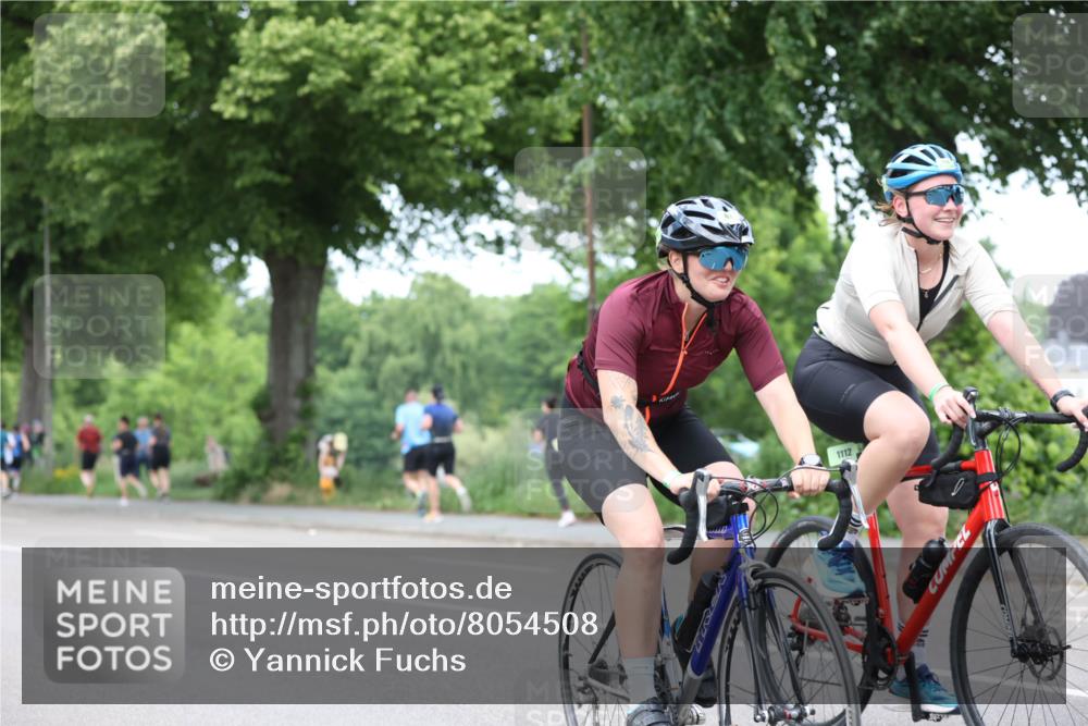 15.06.2025 - 7 Türme Triathlon Yannick Fuchs http://msf.ph/oto/8054508 15.06.2025 13:53:31 Radfahren 1112 meine-sportfotos.de