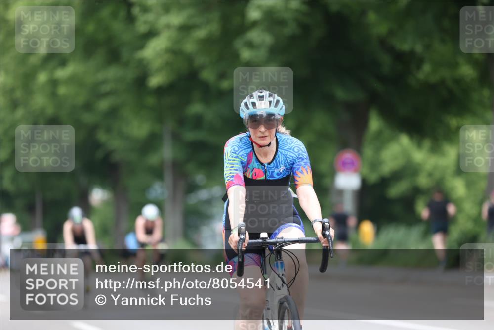 15.06.2025 - 7 Türme Triathlon Yannick Fuchs http://msf.ph/oto/8054541 15.06.2025 13:54:08 Radfahren  meine-sportfotos.de