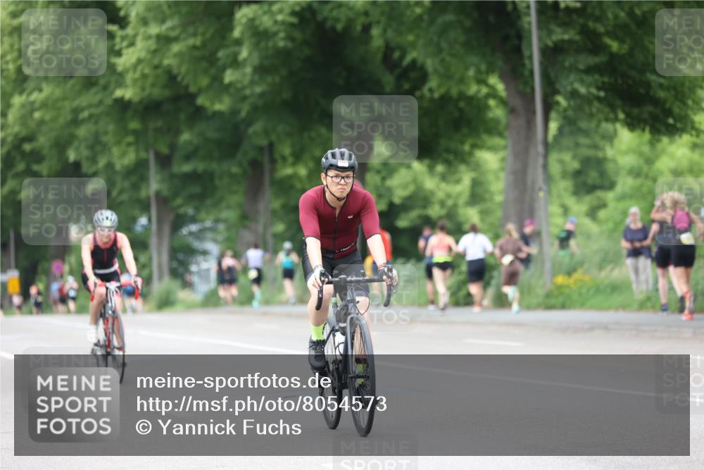 15.06.2025 - 7 Türme Triathlon Yannick Fuchs http://msf.ph/oto/8054573 15.06.2025 13:54:21 Radfahren  meine-sportfotos.de