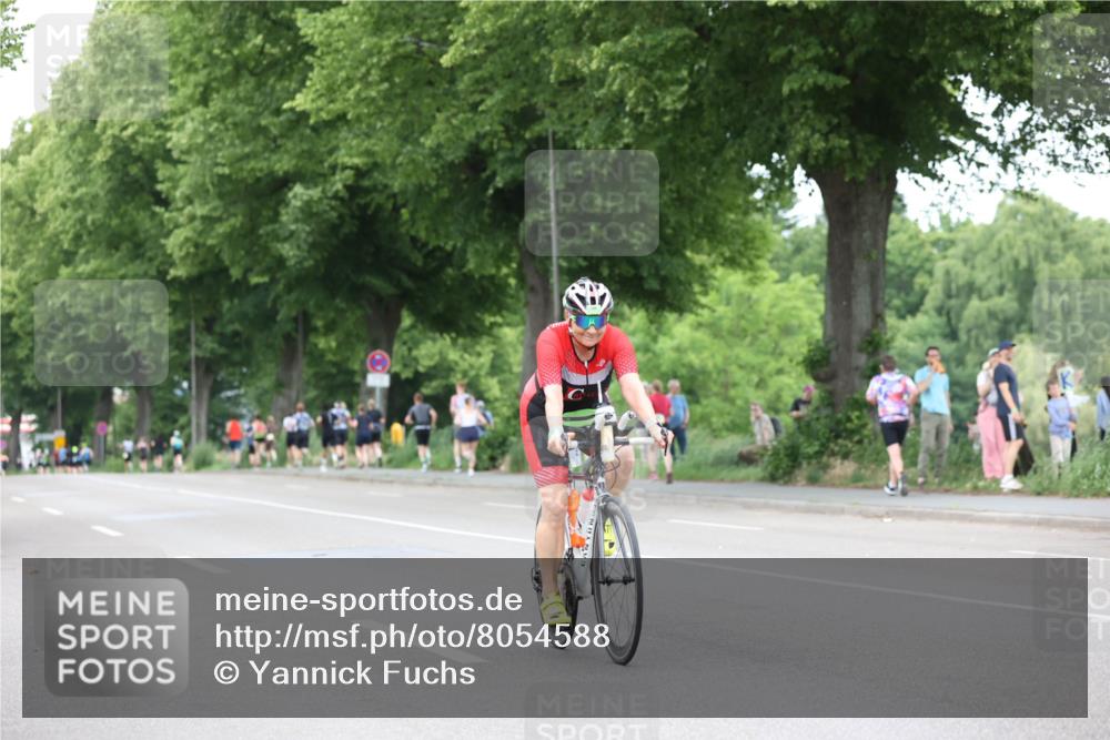15.06.2025 - 7 Türme Triathlon Yannick Fuchs http://msf.ph/oto/8054588 15.06.2025 13:54:33 Radfahren  meine-sportfotos.de