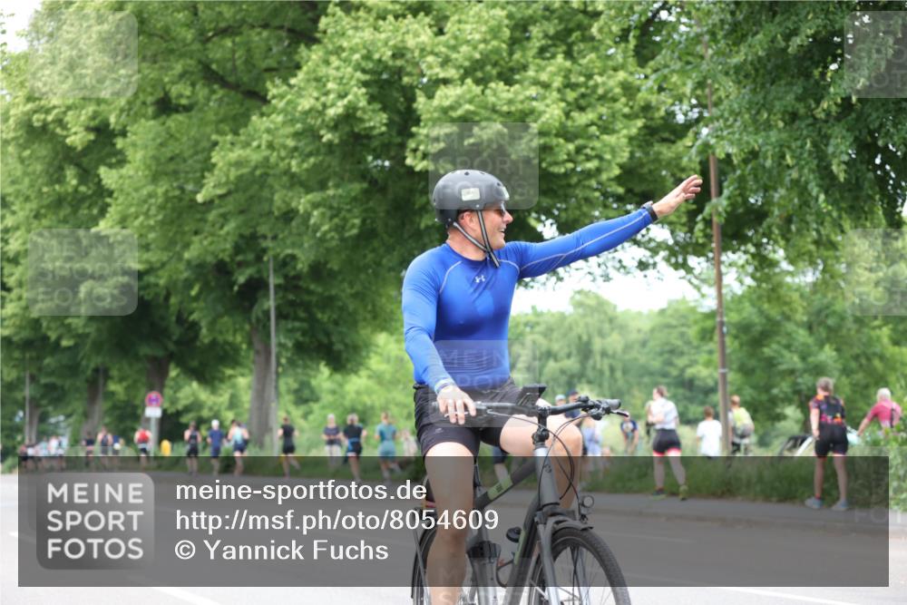 15.06.2025 - 7 Türme Triathlon Yannick Fuchs http://msf.ph/oto/8054609 15.06.2025 13:55:06 Radfahren  meine-sportfotos.de