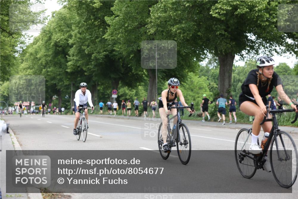 15.06.2025 - 7 Türme Triathlon Yannick Fuchs http://msf.ph/oto/8054677 15.06.2025 13:56:39 Radfahren  meine-sportfotos.de